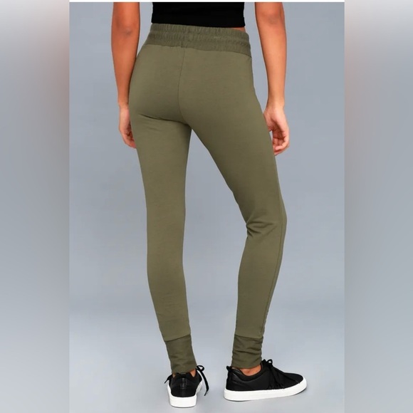 Free People Movement Sunny Skinny Sweatpants in Everest Olive Green Size Large - Picture 4 of 16